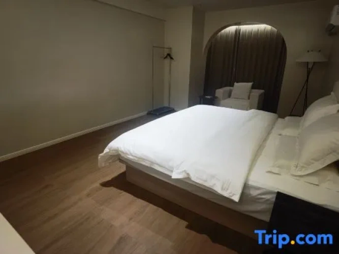1 Bedroom Suite