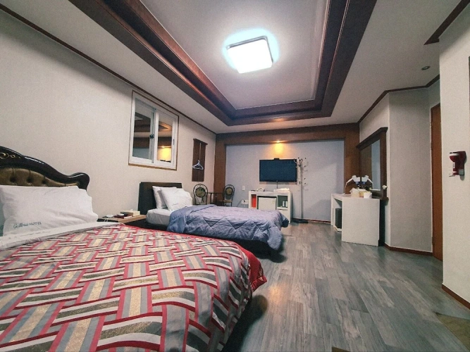 Standard Twin Family room