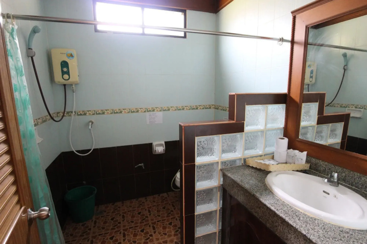 Lanta Villa Resort