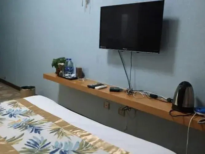 Baihai Business Hotel
