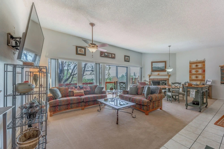 Alto Townhome w/ Deck Near Ski Apache!
