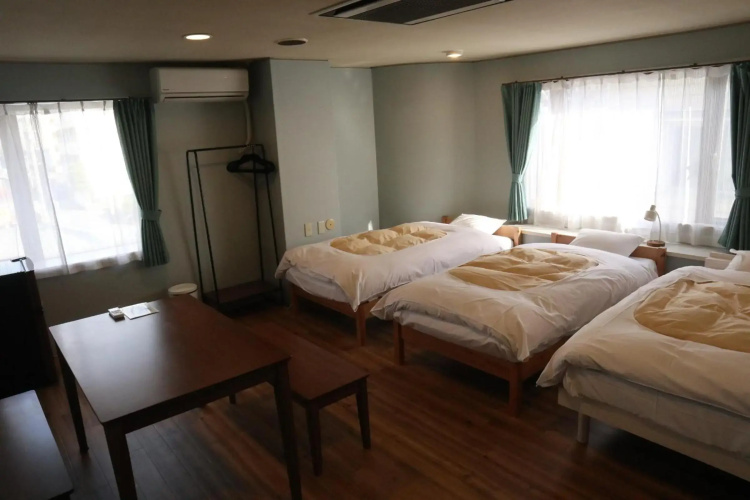 J-Hoppers Beppu Guesthouse ジェイホッパーズ別府ゲストハウス