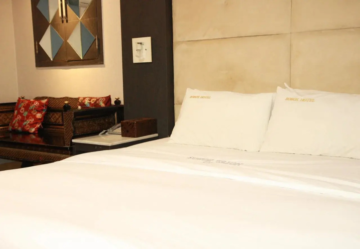 Bobos Hotel