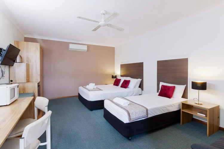 Cumberland Motor Inn