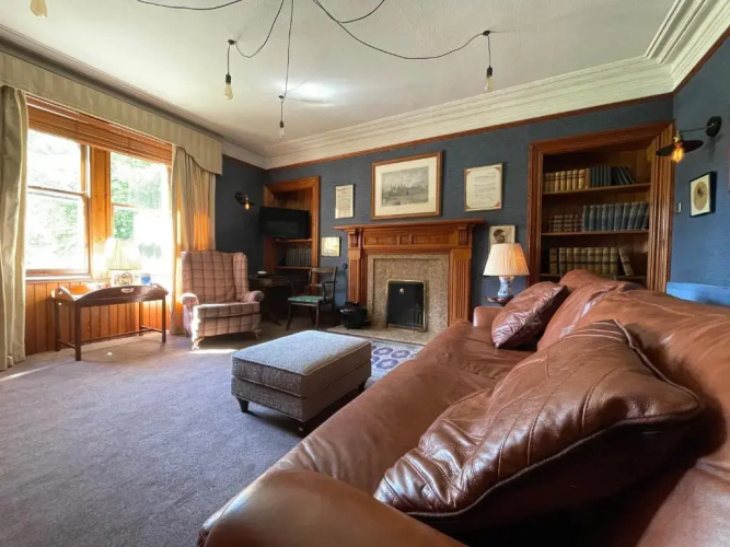 Allan House