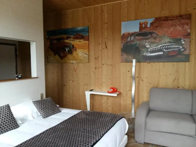 Standard Double Suite