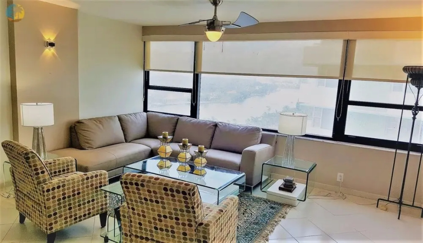 Alexander 1618 2 Bedroom Apts by RedAwning
