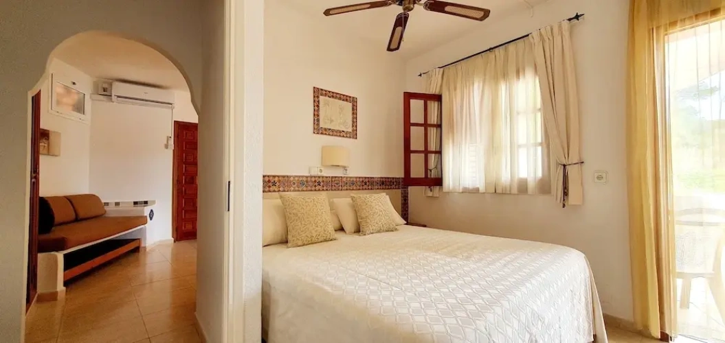 1 Bedroom Classic Apartment with pool view