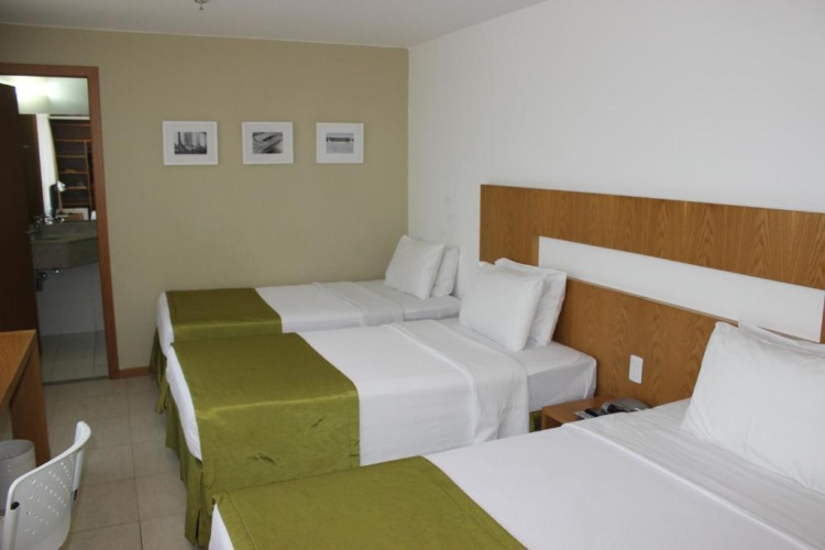 Standard Triple room