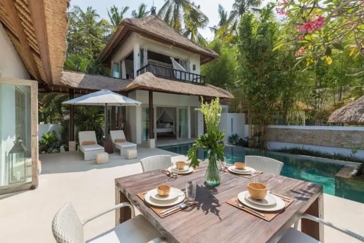 2 Bedrooms Villa