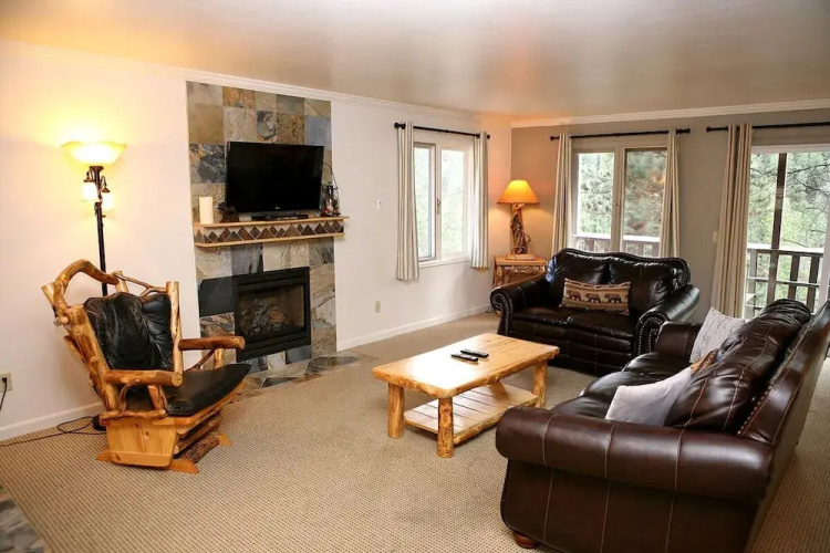 Fawn Valley Inn: 275
