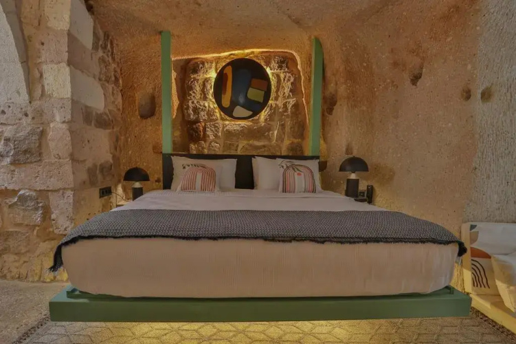 Eka Cave Maison