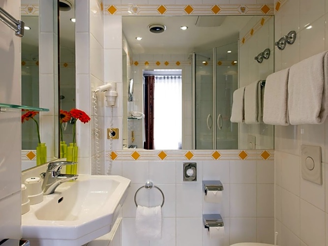 Business Double room with view