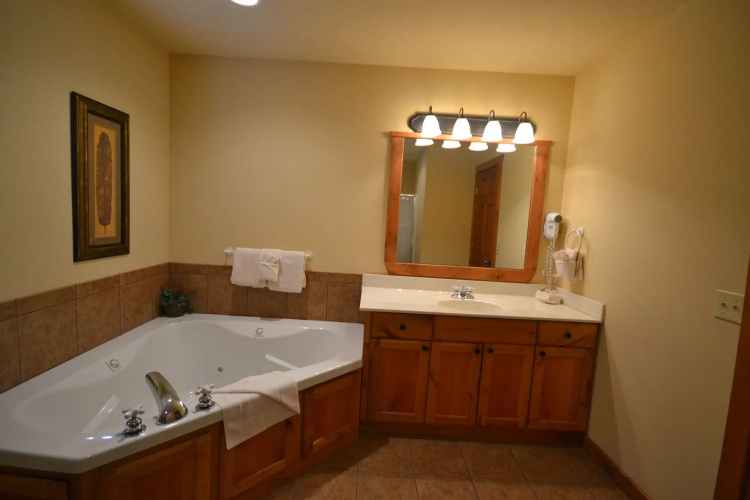 StoneBridge Resort