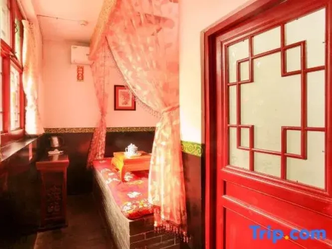 2 Bedrooms Double Suite