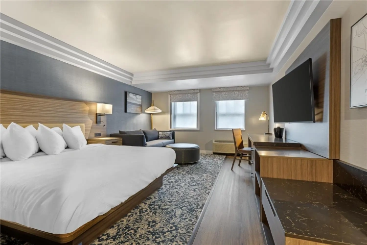 Standard Double room with river view