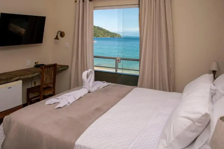 Deluxe Suite with sea view
