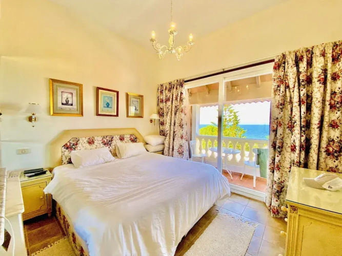 Hotel Plaza Corniche