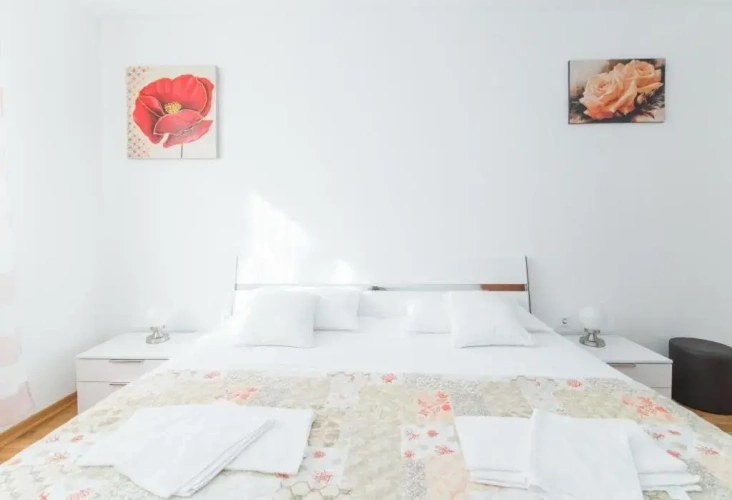 2 Bedrooms Apartment with balcony
