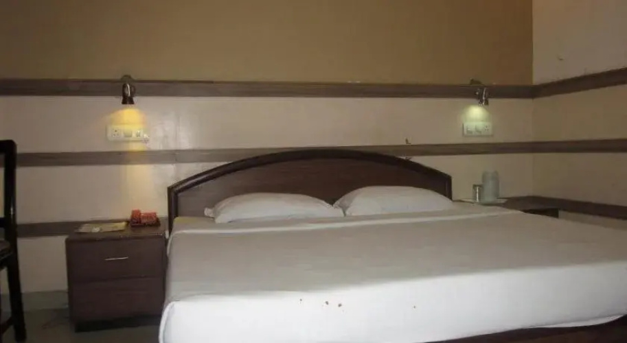 Amrapali Tourist Resort