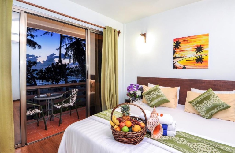 Deluxe Double room with balcony and with sea view