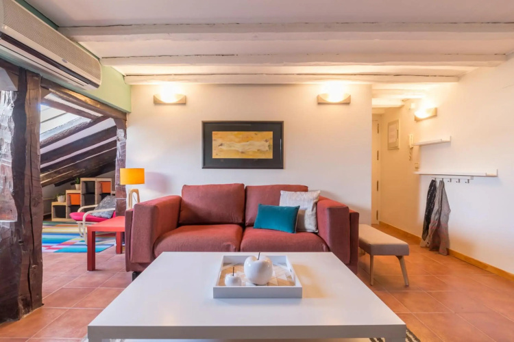 Mit House Prado Iv En Madrid