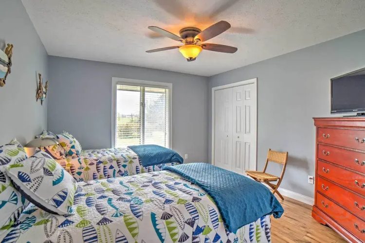 Monticello Home w/ Multi-level Deck on 2 Acres!