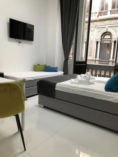 Lav Apartments