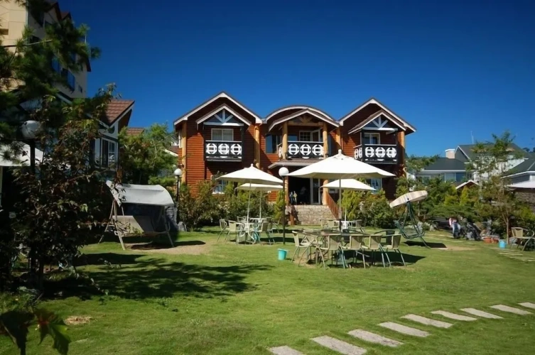 Comfort Double room with balcony and with mountain view