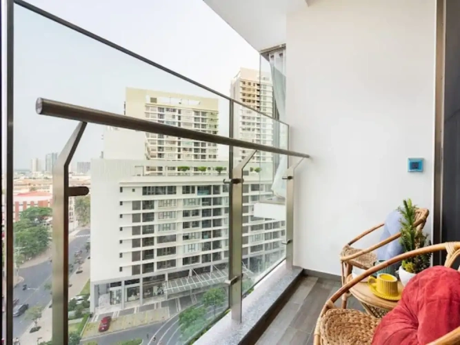 2 Bedrooms Premium Apartment with balcony and with city view