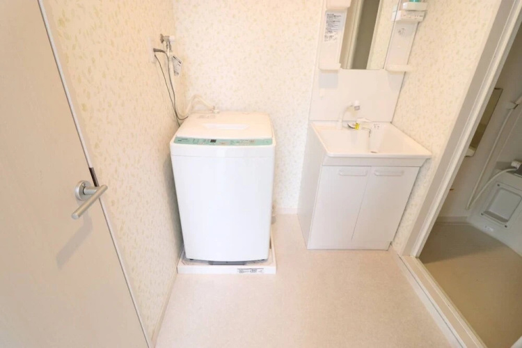 Osaka house honkan
