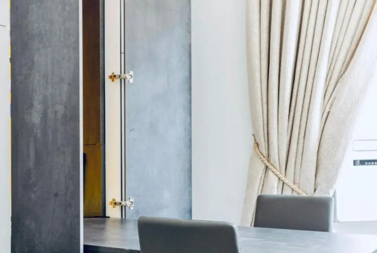 Fabrick Square Luxury City Centre Apartment
