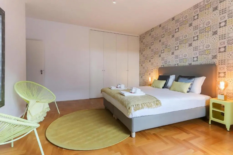 Marques de Pombal Deluxe by Homing