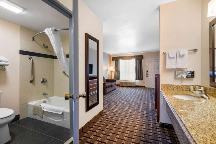 Double Suite