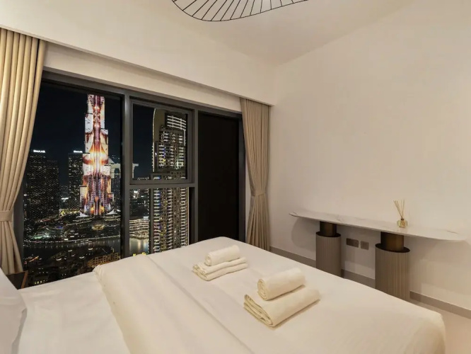 Panoramic Burj Khalifa View by Propigo