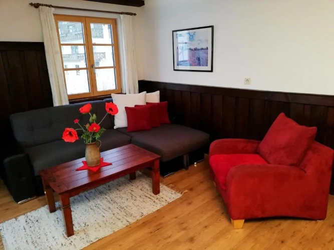 2 Bedrooms Apartment