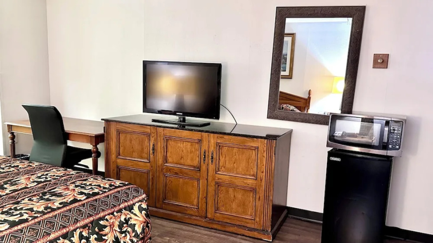 Executive Inn