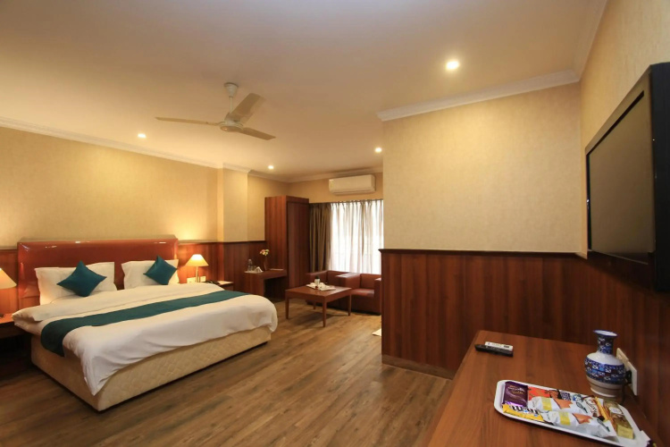 Hotel Empire International - Koramangala