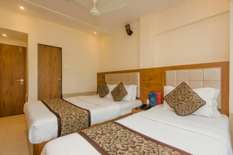 Oyo 8363 Hotel Royal Inn