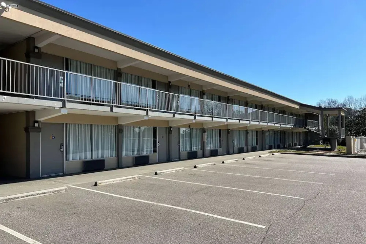 Americas Best Value Inn - Monroe, NC