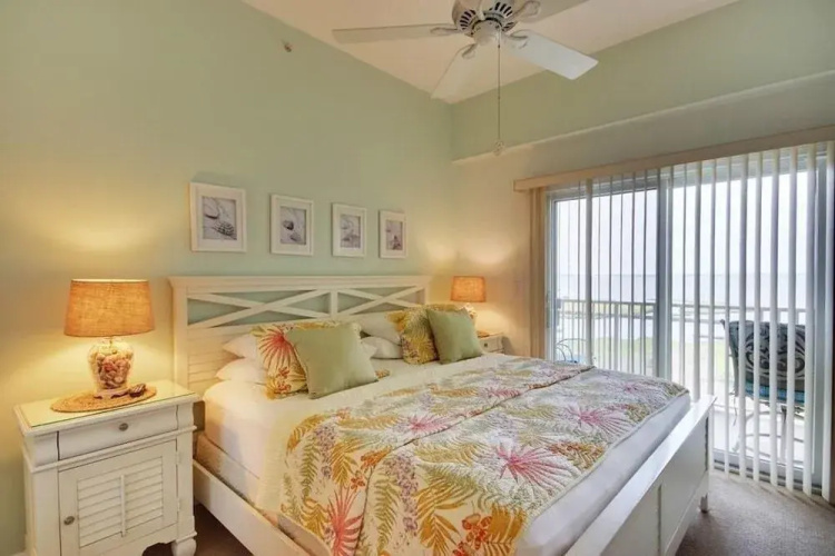402 Playa Flamingo - 2 Br Condo