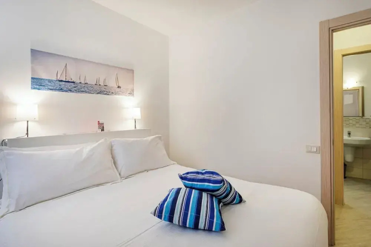 Comfy Apartment Near the Harbor