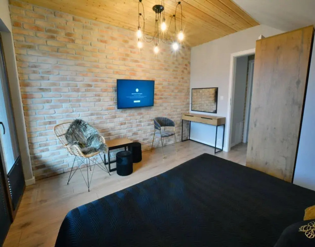 Large, 2-story Holiday Home, Sauna, Jacuzzi