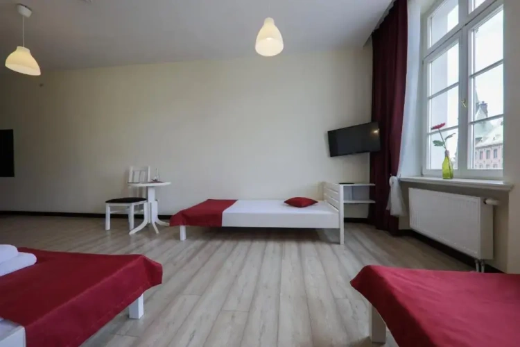 Standard Triple room