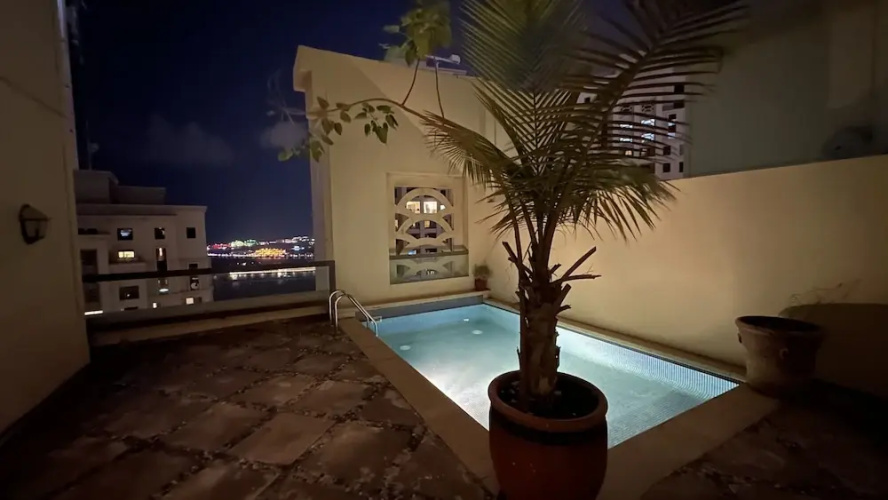 Neyar Beach Vibes - The Penthouse