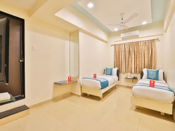 OYO 11578 Nova Hotel Nildeep
