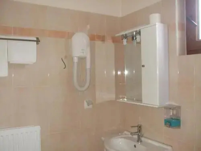 Mpistola Guesthouse