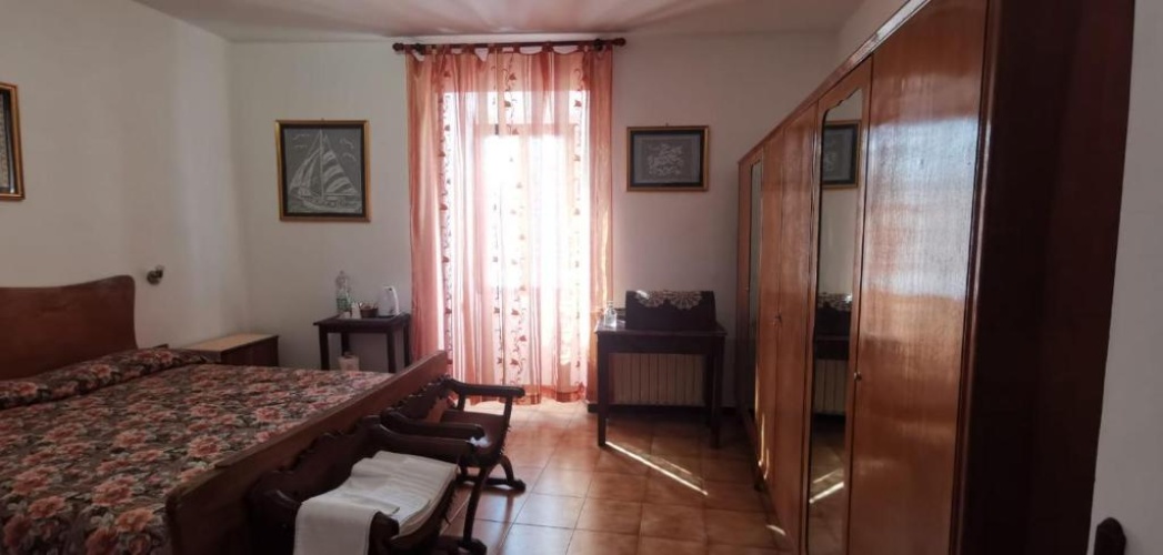 Standard Double room with view