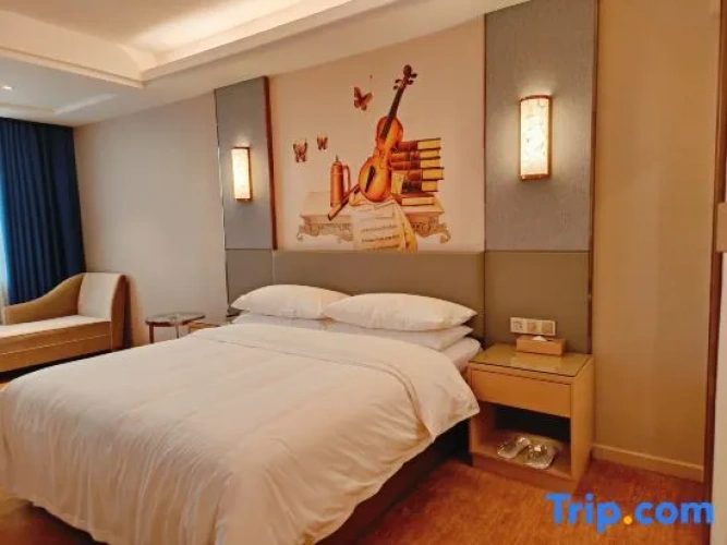 1 Bedroom Business Suite