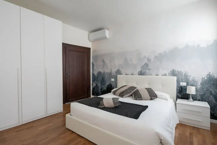 2 Bedrooms Deluxe Apartment with canal view